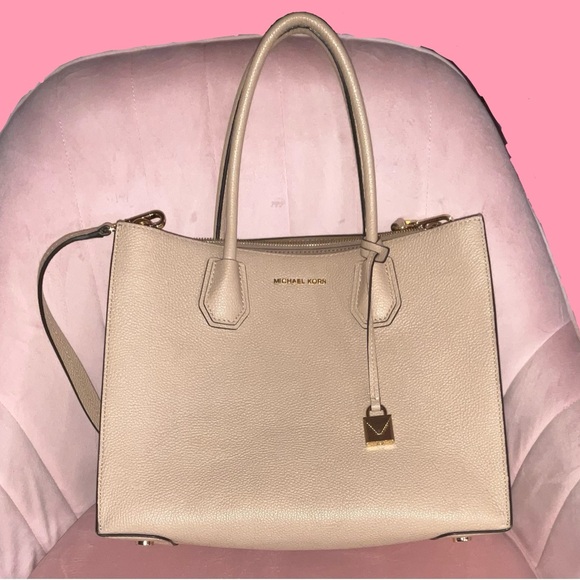 ✨💫🌸MICHAEL KORS TAN TOTE BAG WITH STRUCTURED DESIGN🌸💫✨ - Picture 2 of 8